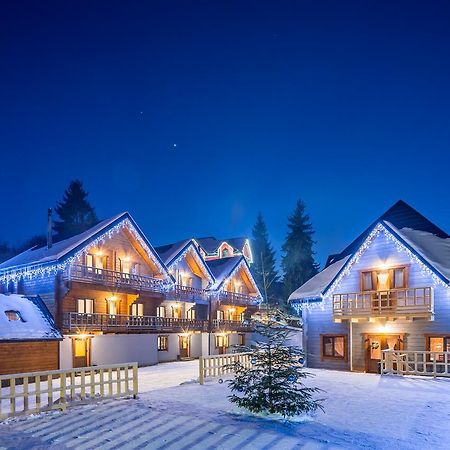 Family Hotel Kaskad Boekovel Buitenkant foto