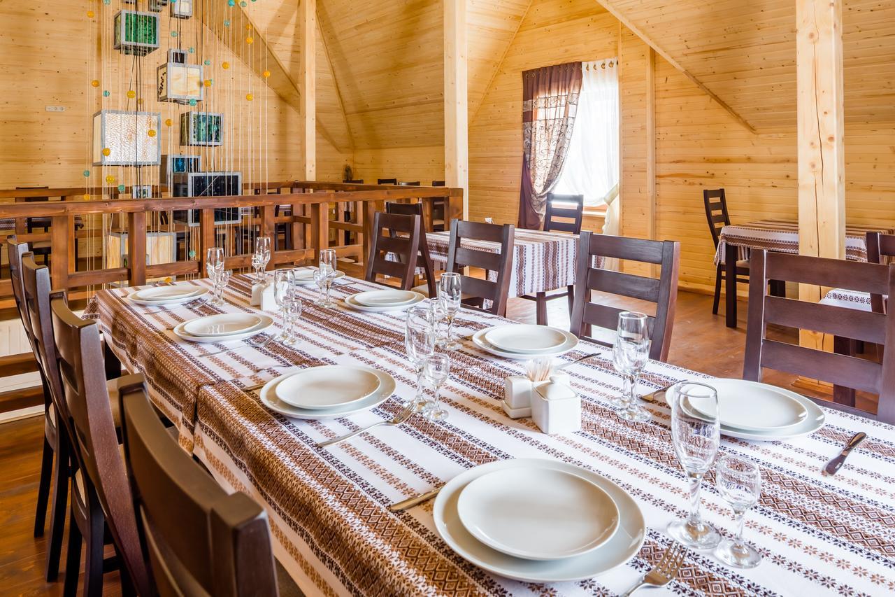 Family Hotel Kaskad Boekovel Buitenkant foto