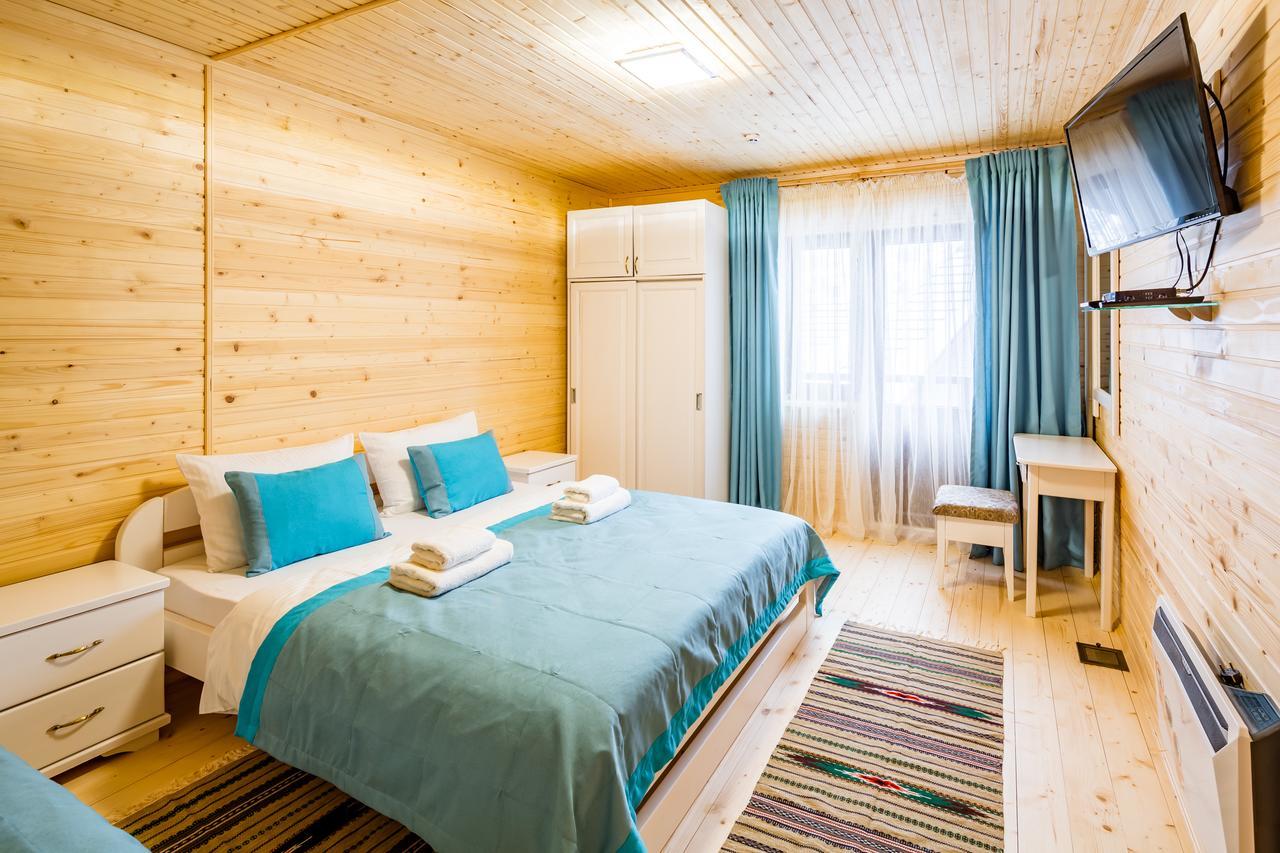 Family Hotel Kaskad Boekovel Buitenkant foto