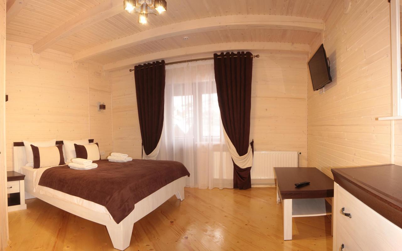 Family Hotel Kaskad Boekovel Buitenkant foto