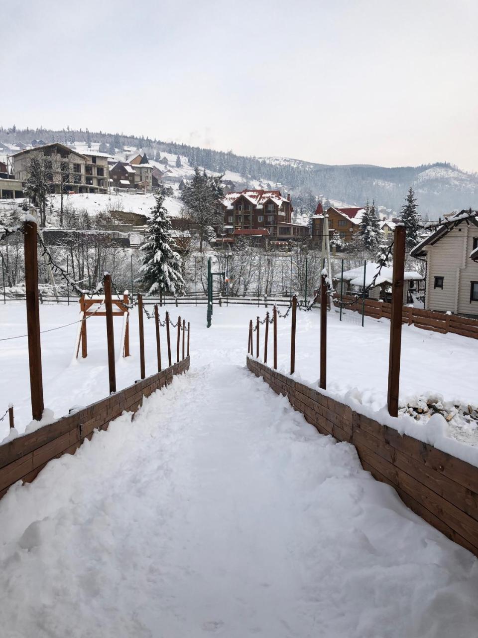Family Hotel Kaskad Boekovel Buitenkant foto
