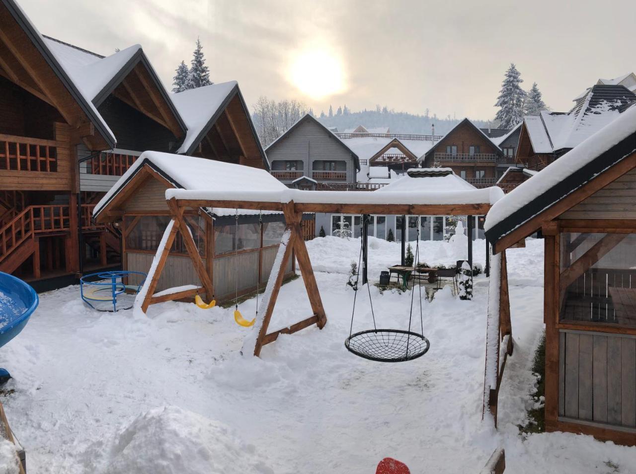 Family Hotel Kaskad Boekovel Buitenkant foto